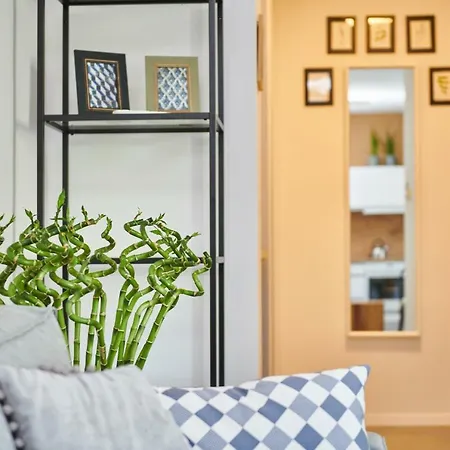 Avantgarden Apartment